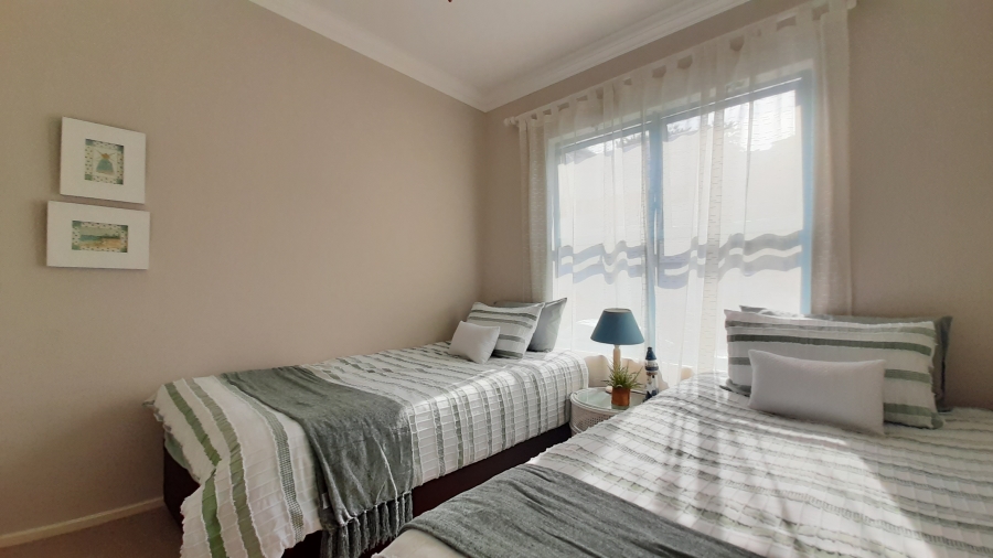 To Let 3 Bedroom Property for Rent in Shakas Rock KwaZulu-Natal