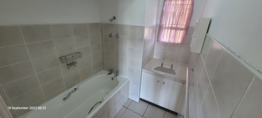 To Let 2 Bedroom Property for Rent in Clarendon KwaZulu-Natal