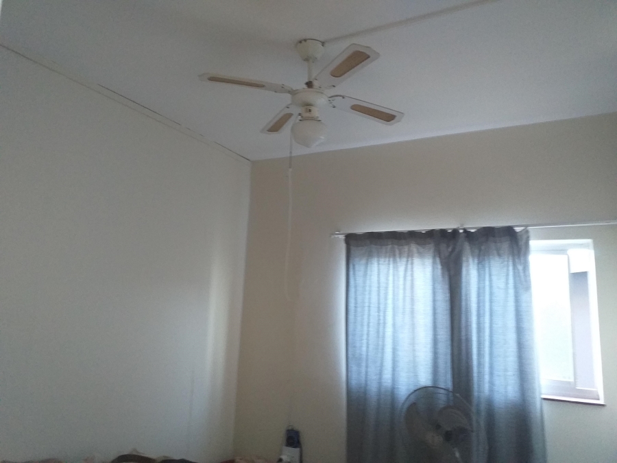 To Let 1 Bedroom Property for Rent in Warner Beach KwaZulu-Natal