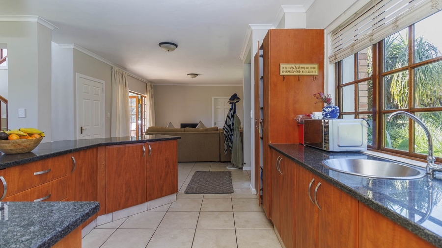 4 Bedroom Property for Sale in Clifton Hill Estate KwaZulu-Natal