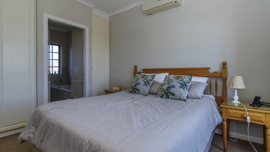 4 Bedroom Property for Sale in Clifton Hill Estate KwaZulu-Natal