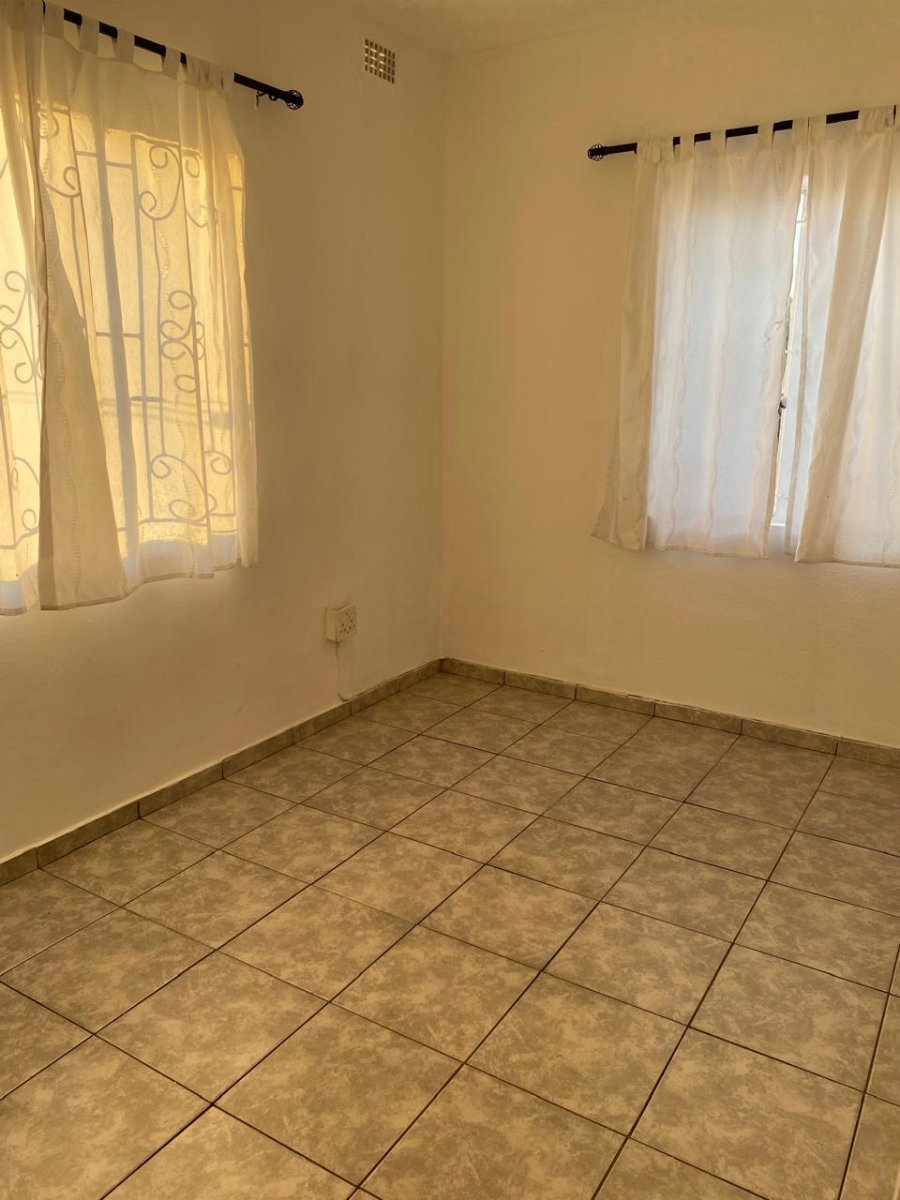 2 Bedroom Property for Sale in Reservoir Hills KwaZulu-Natal