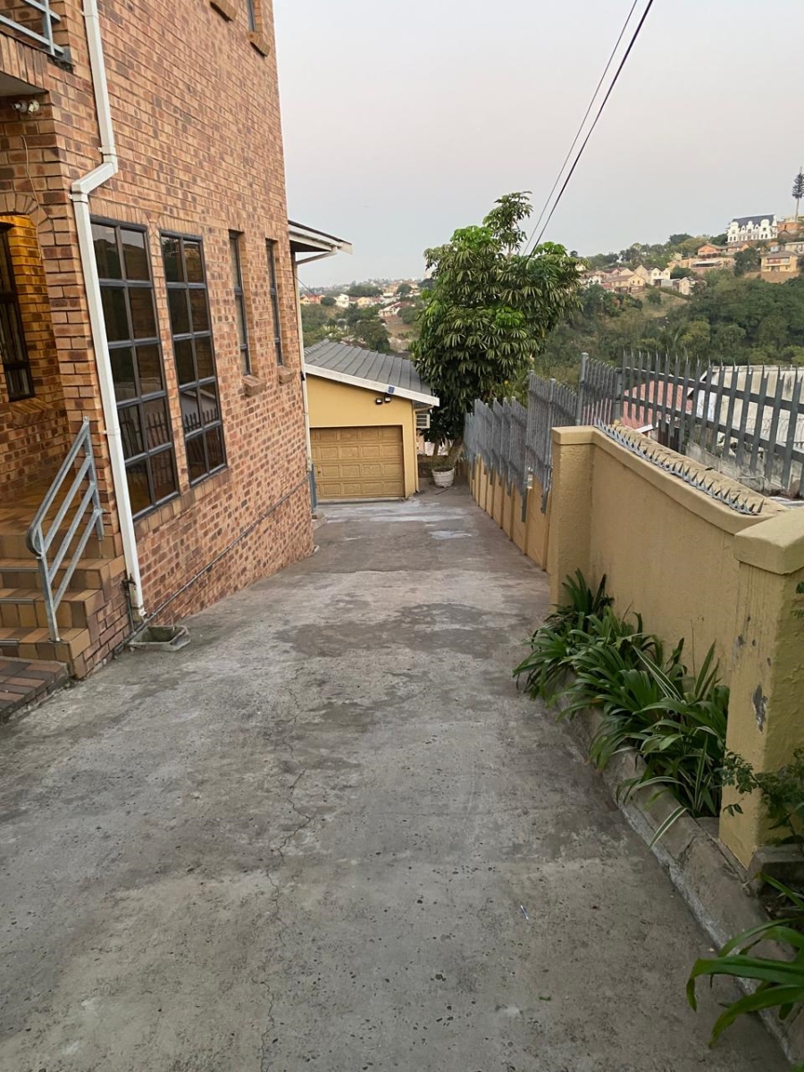 2 Bedroom Property for Sale in Reservoir Hills KwaZulu-Natal