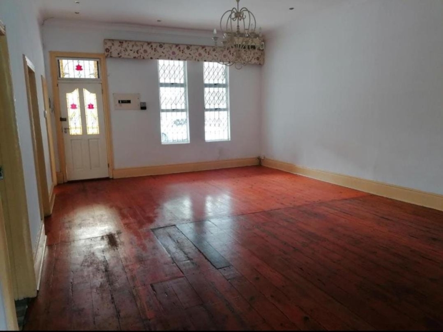 2 Bedroom Property for Sale in Glenwood KwaZulu-Natal