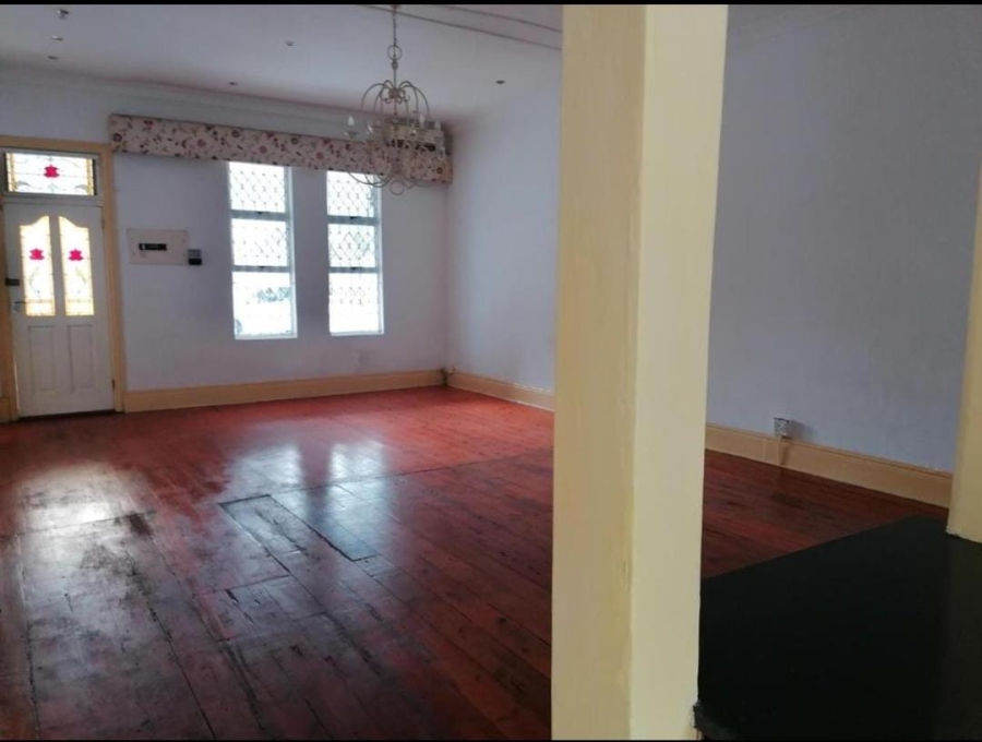 2 Bedroom Property for Sale in Glenwood KwaZulu-Natal