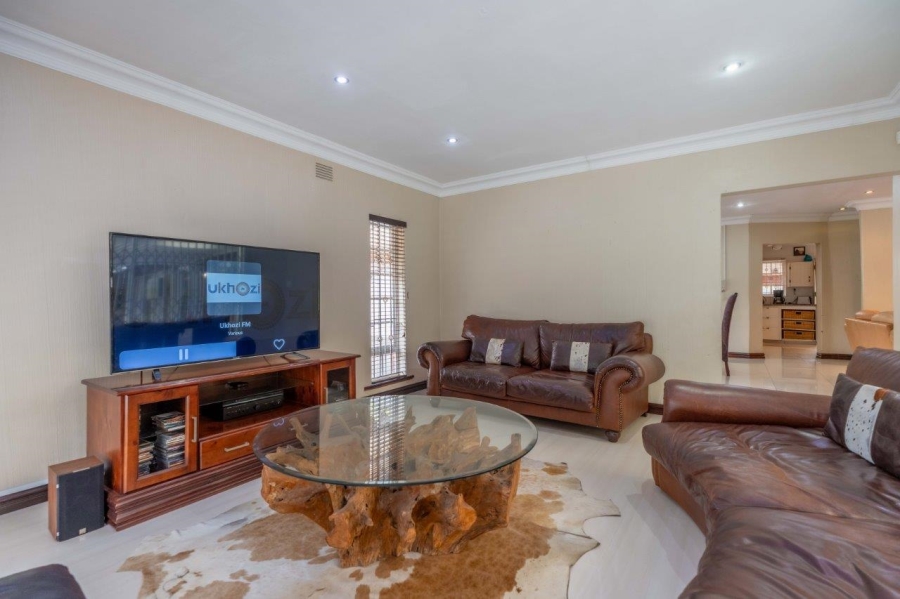 3 Bedroom Property for Sale in Dawncliffe KwaZulu-Natal