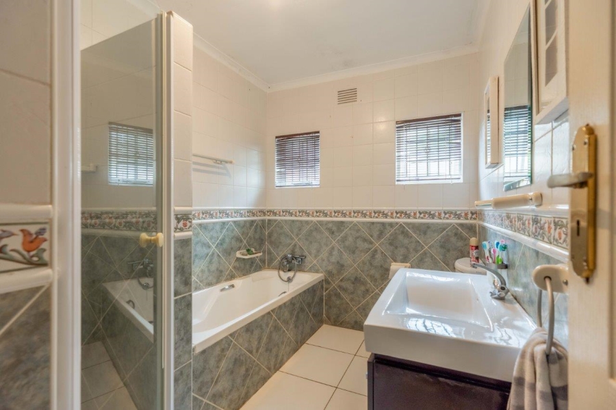 3 Bedroom Property for Sale in Dawncliffe KwaZulu-Natal