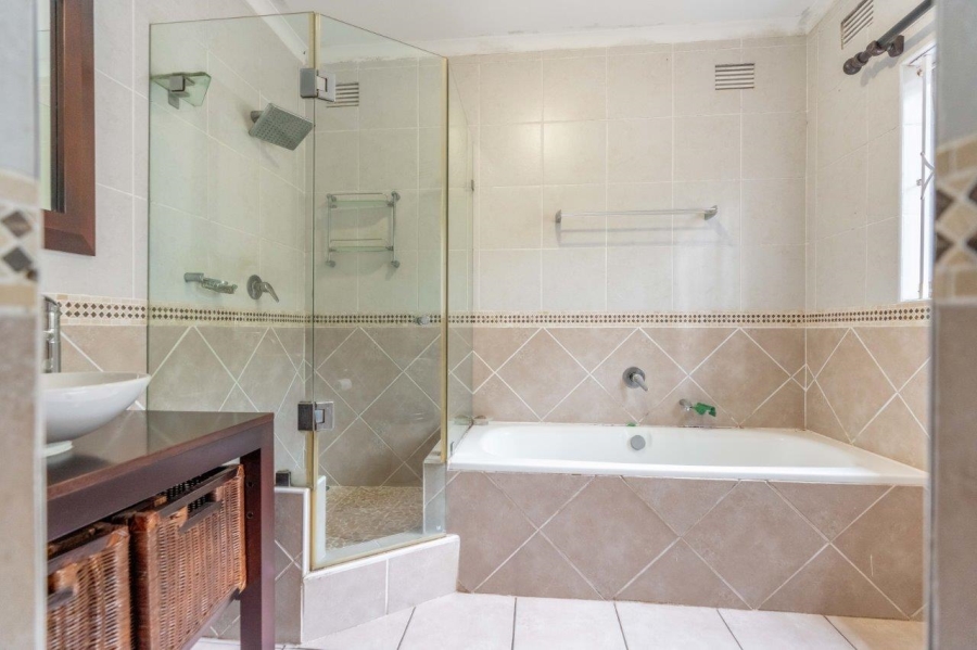 3 Bedroom Property for Sale in Dawncliffe KwaZulu-Natal