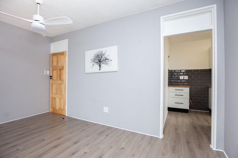 1 Bedroom Property for Sale in Glenwood KwaZulu-Natal