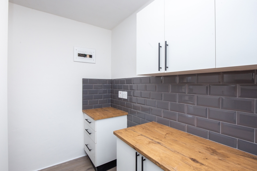 1 Bedroom Property for Sale in Glenwood KwaZulu-Natal