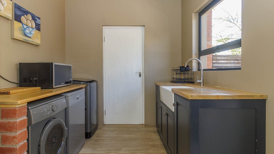 4 Bedroom Property for Sale in Cotswold Downs Estates KwaZulu-Natal