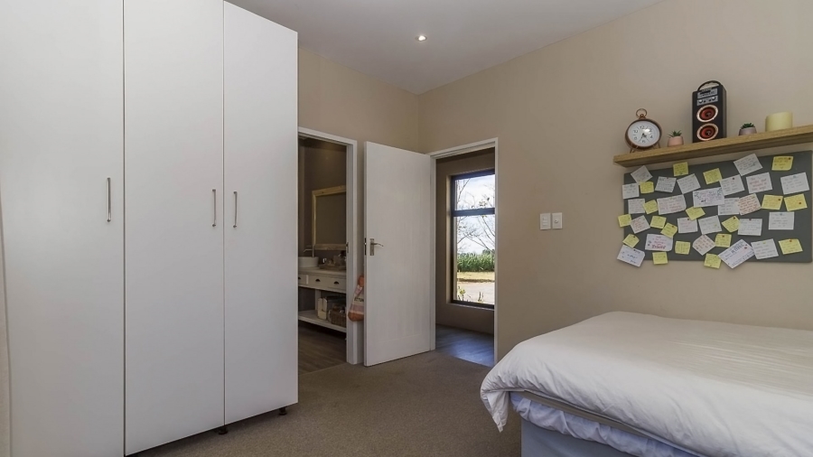 4 Bedroom Property for Sale in Cotswold Downs Estates KwaZulu-Natal