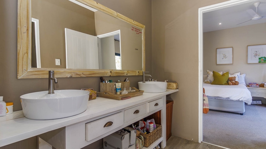 4 Bedroom Property for Sale in Cotswold Downs Estates KwaZulu-Natal