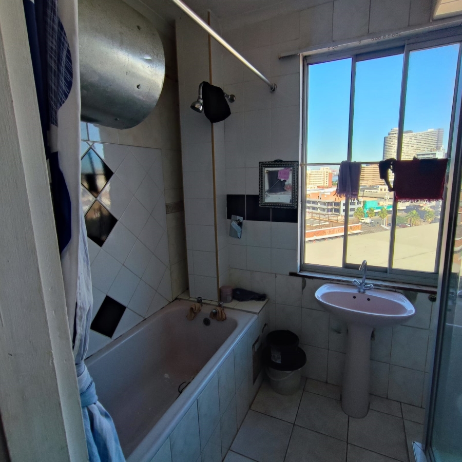 2 Bedroom Property for Sale in Durban Central KwaZulu-Natal