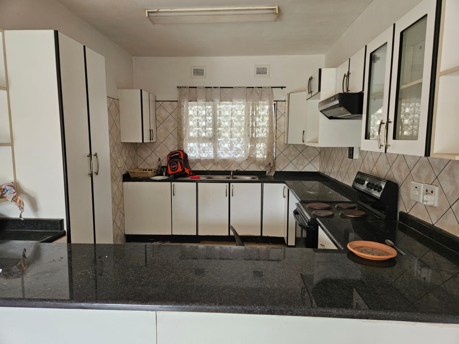 To Let 2 Bedroom Property for Rent in St Winifreds KwaZulu-Natal