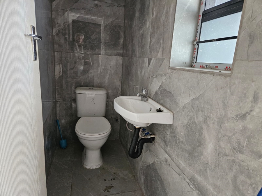 To Let 2 Bedroom Property for Rent in St Winifreds KwaZulu-Natal