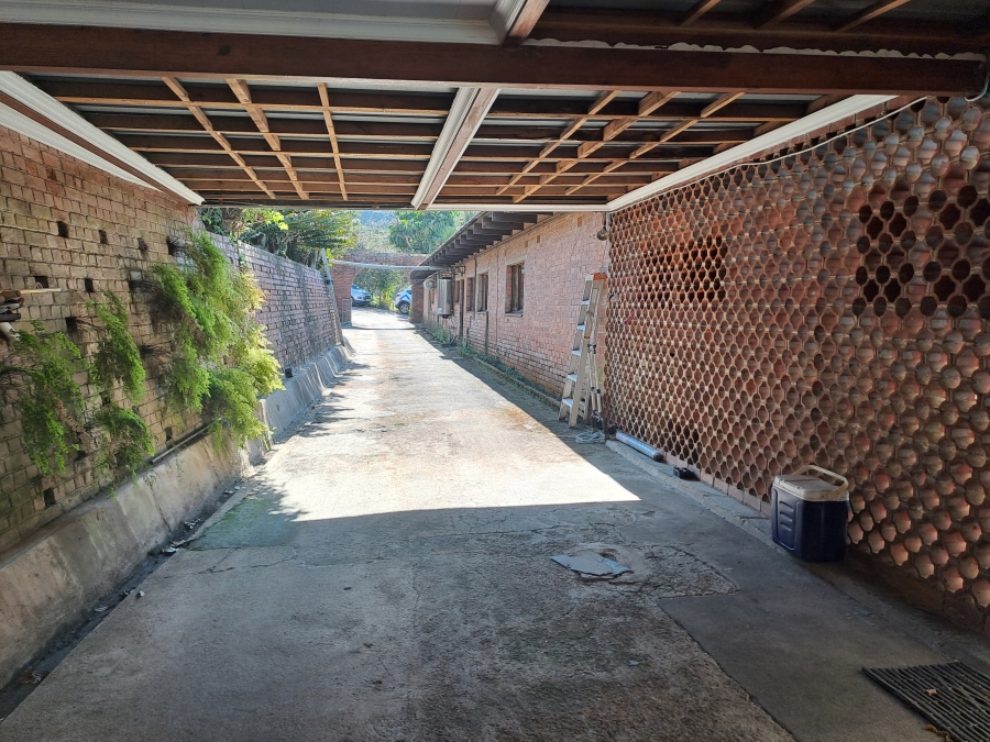 3 Bedroom Property for Sale in Waterfall KwaZulu-Natal