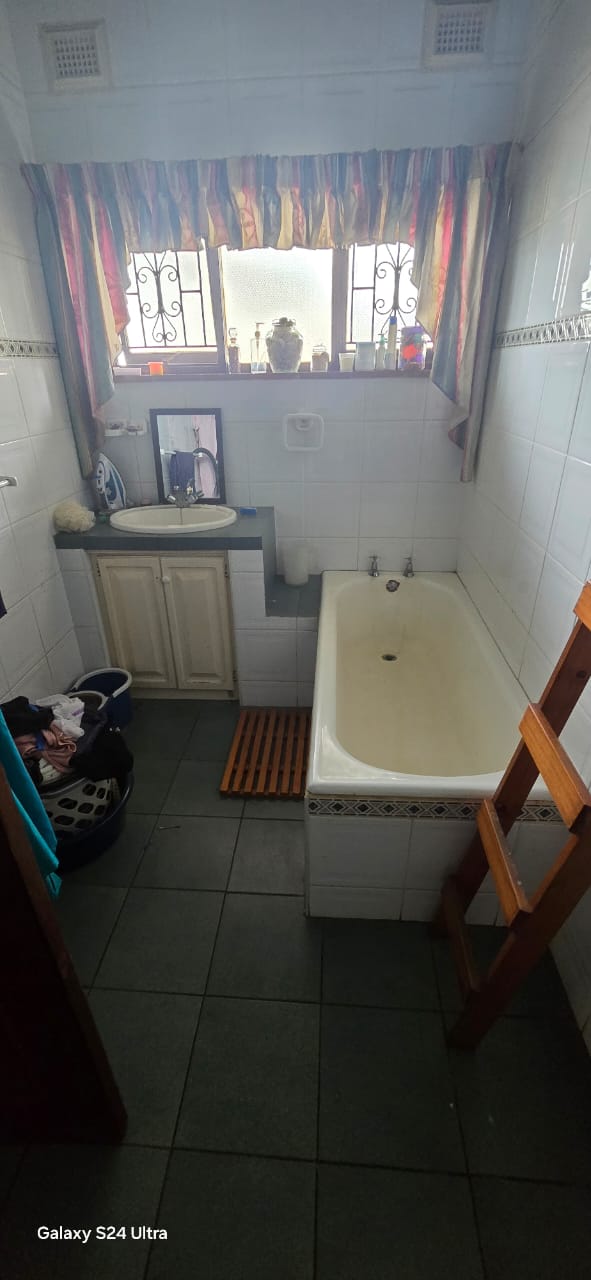 4 Bedroom Property for Sale in Fairview KwaZulu-Natal