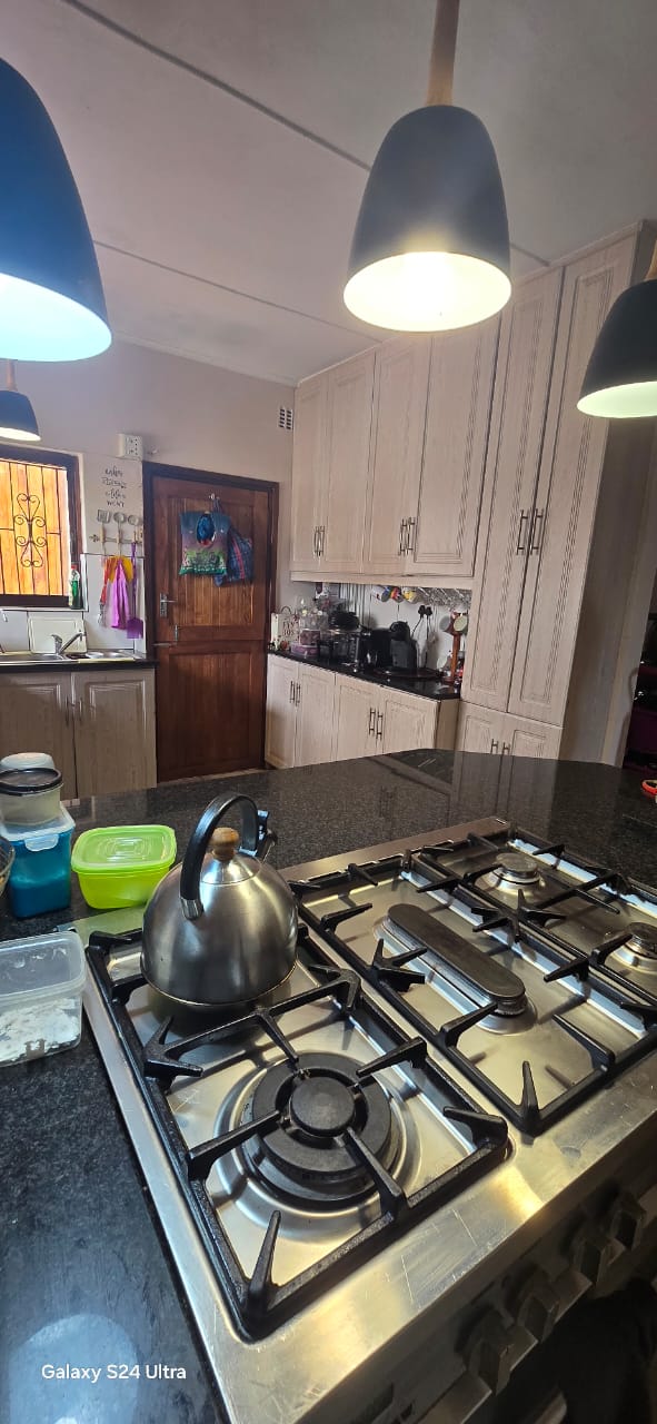 4 Bedroom Property for Sale in Fairview KwaZulu-Natal