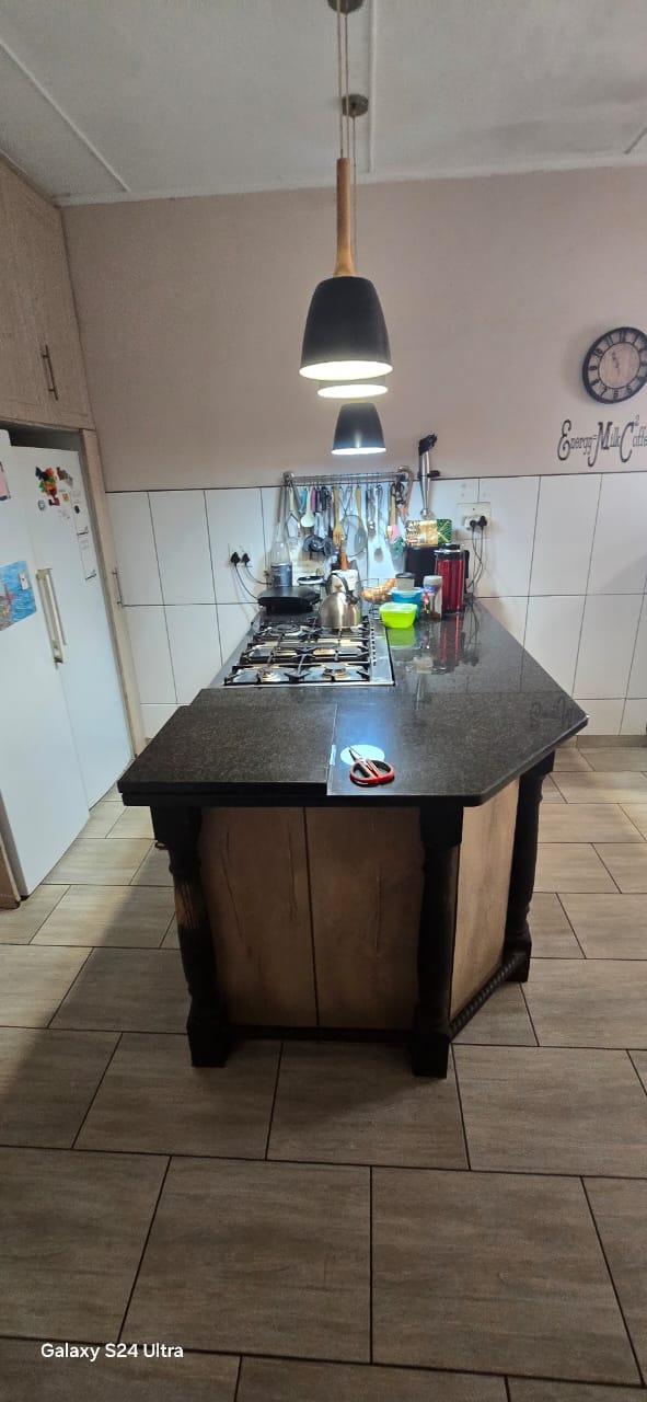 4 Bedroom Property for Sale in Fairview KwaZulu-Natal