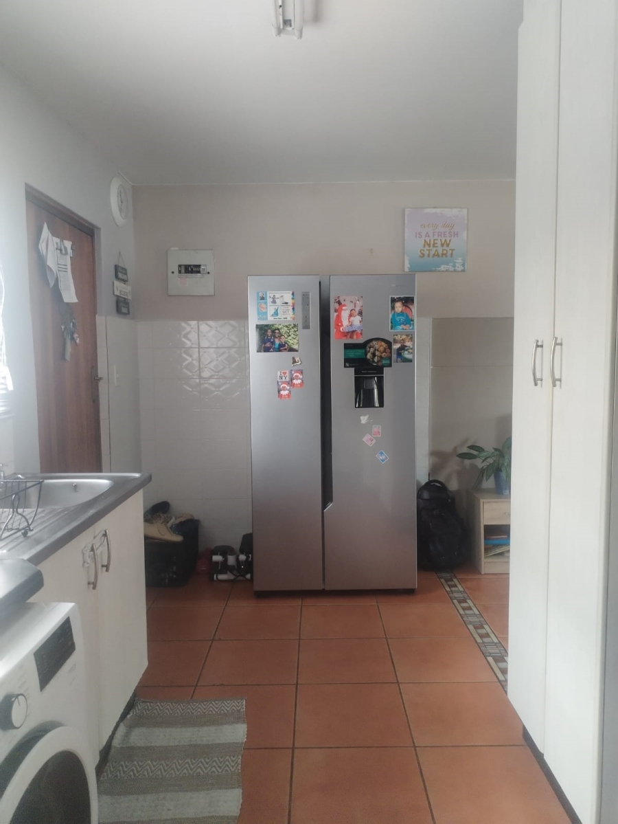 To Let 4 Bedroom Property for Rent in Mariannhill Park KwaZulu-Natal