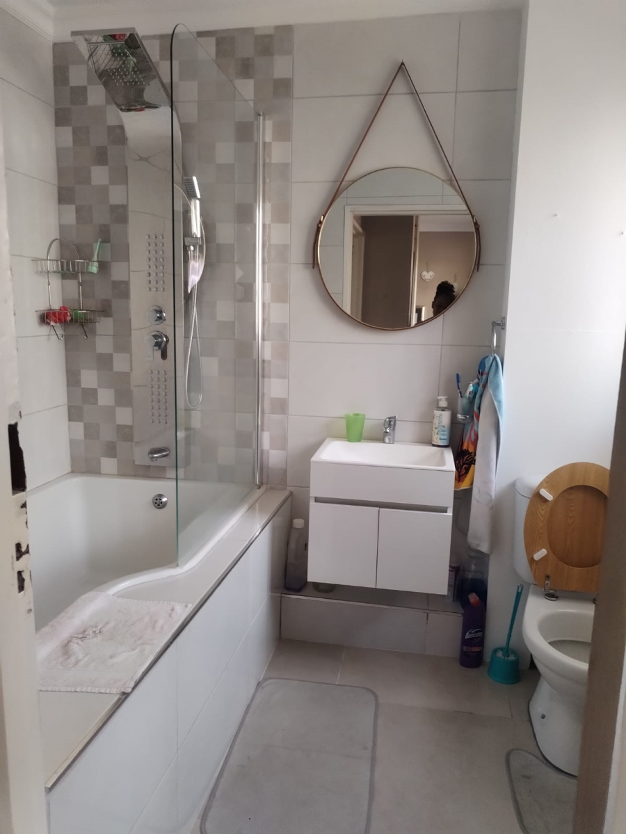 To Let 4 Bedroom Property for Rent in Mariannhill Park KwaZulu-Natal