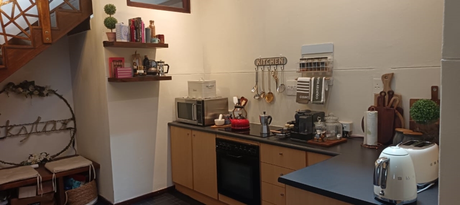 2 Bedroom Property for Sale in Essenwood KwaZulu-Natal