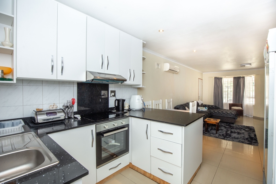 2 Bedroom Property for Sale in Sherwood KwaZulu-Natal