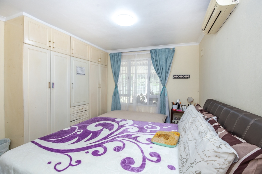 2 Bedroom Property for Sale in Sherwood KwaZulu-Natal