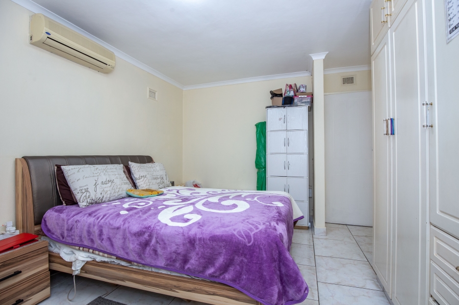 2 Bedroom Property for Sale in Sherwood KwaZulu-Natal