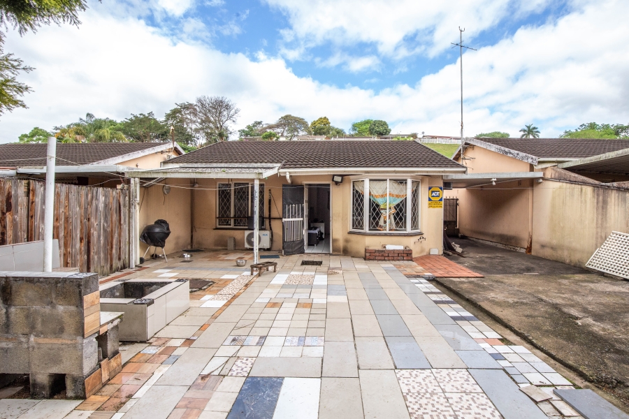 2 Bedroom Property for Sale in Sherwood KwaZulu-Natal