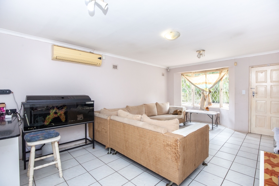 2 Bedroom Property for Sale in Sherwood KwaZulu-Natal