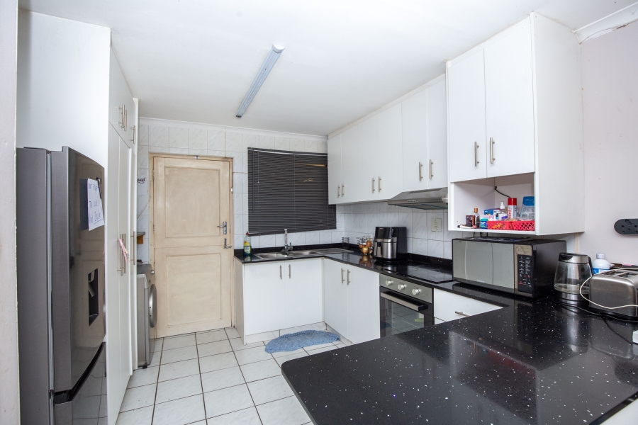 2 Bedroom Property for Sale in Sherwood KwaZulu-Natal