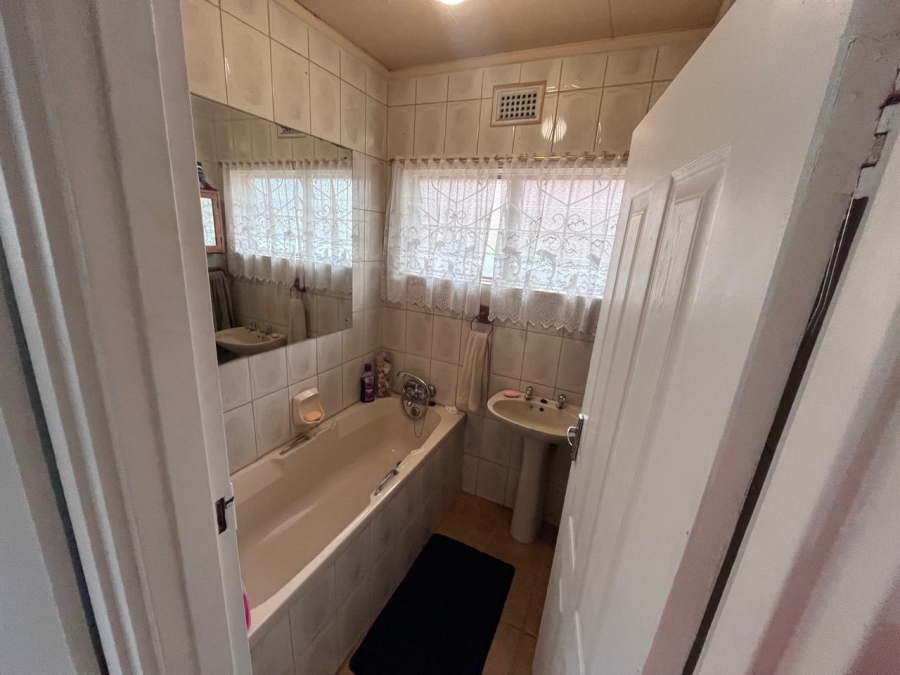 3 Bedroom Property for Sale in Glenmore KwaZulu-Natal