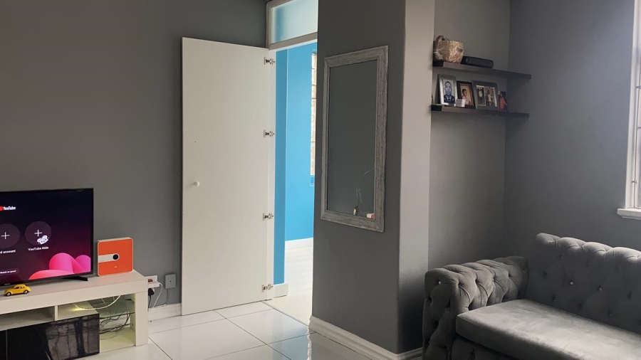 2 Bedroom Property for Sale in Glenwood KwaZulu-Natal