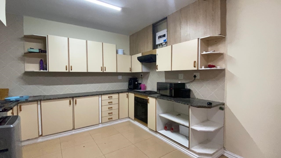 2 Bedroom Property for Sale in Glenwood KwaZulu-Natal