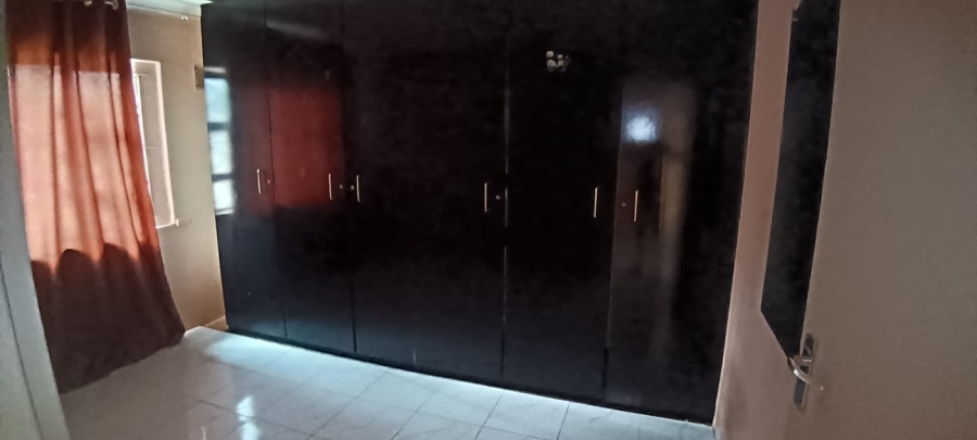 To Let 3 Bedroom Property for Rent in Woodview KwaZulu-Natal