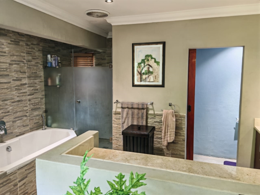 4 Bedroom Property for Sale in Westville Central KwaZulu-Natal