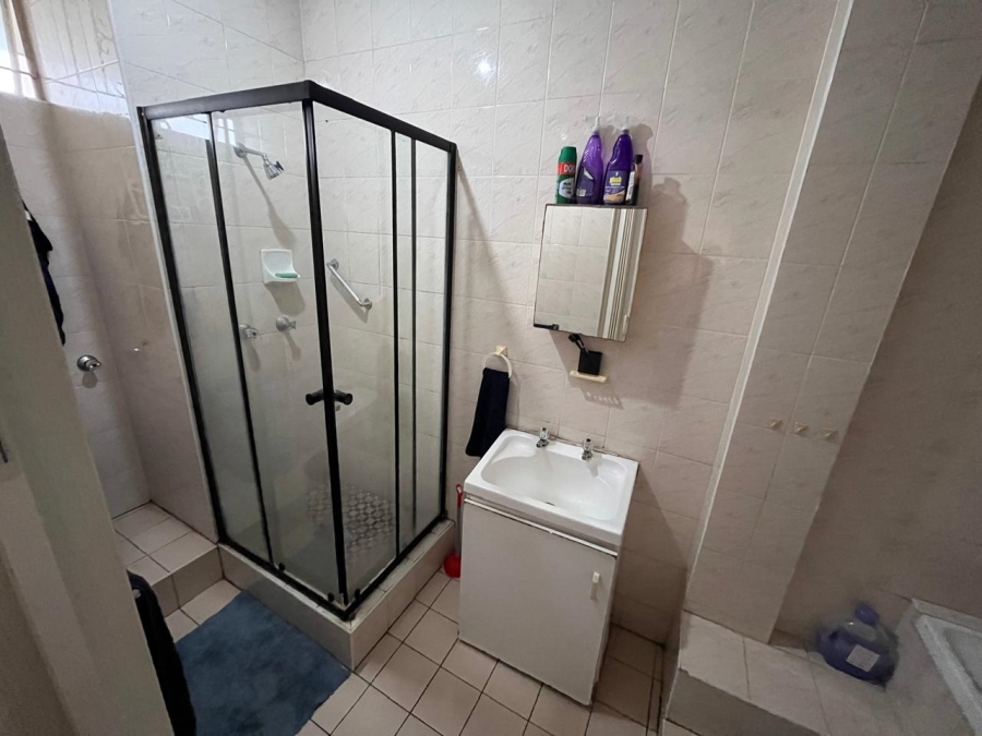 1 Bedroom Property for Sale in North Beach KwaZulu-Natal