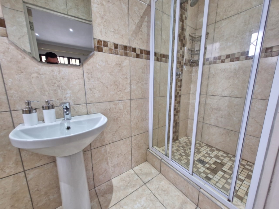 To Let 3 Bedroom Property for Rent in Hillary KwaZulu-Natal