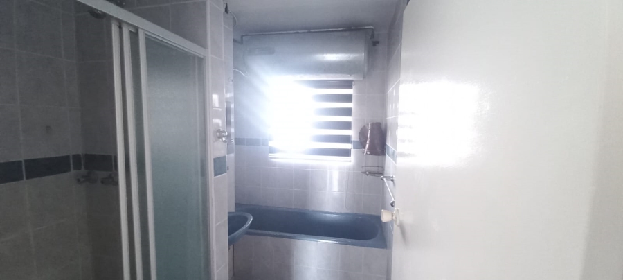 2 Bedroom Property for Sale in Morningside KwaZulu-Natal