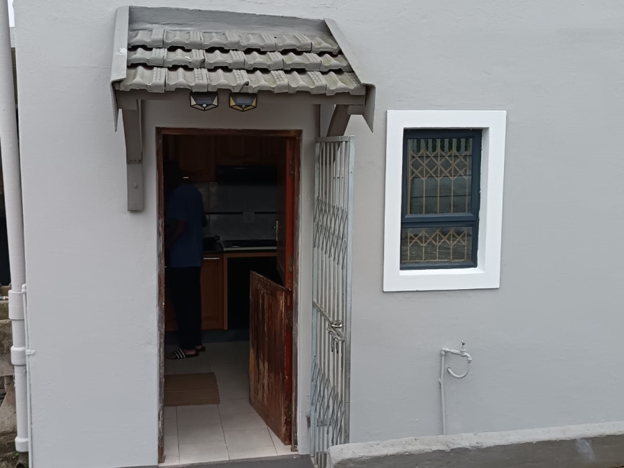 2 Bedroom Property for Sale in Havenside KwaZulu-Natal