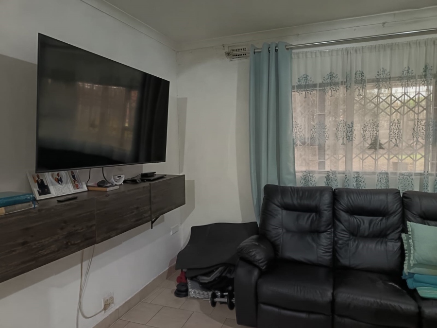 2 Bedroom Property for Sale in Havenside KwaZulu-Natal