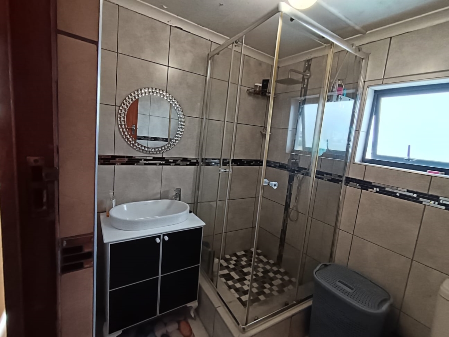 2 Bedroom Property for Sale in Havenside KwaZulu-Natal