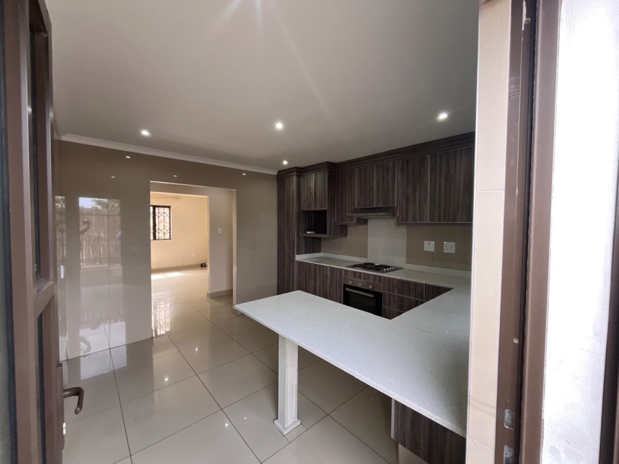 3 Bedroom Property for Sale in Mount Vernon KwaZulu-Natal