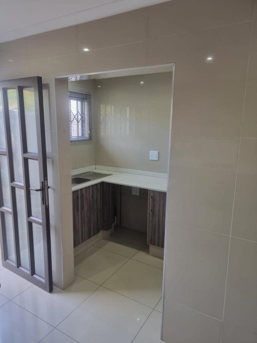 3 Bedroom Property for Sale in Mount Vernon KwaZulu-Natal