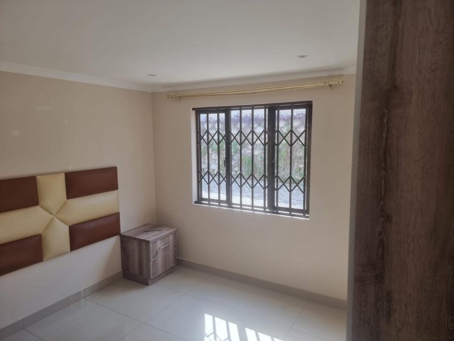 3 Bedroom Property for Sale in Mount Vernon KwaZulu-Natal