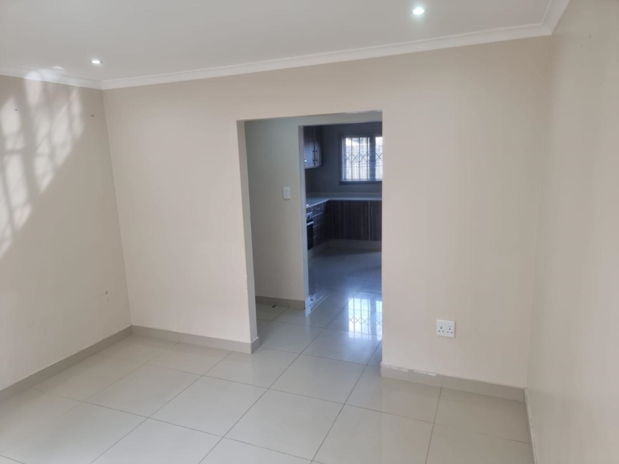 3 Bedroom Property for Sale in Mount Vernon KwaZulu-Natal