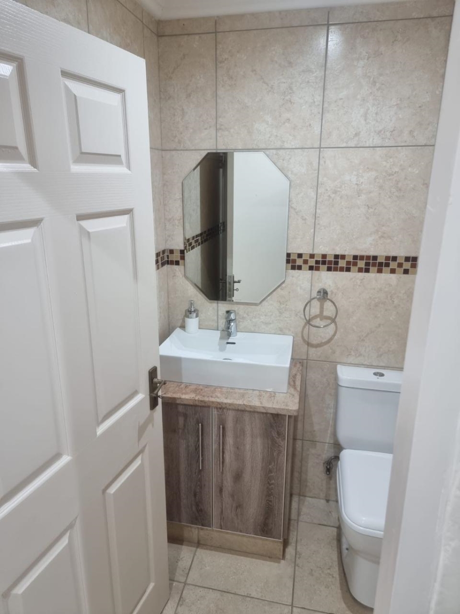 3 Bedroom Property for Sale in Mount Vernon KwaZulu-Natal