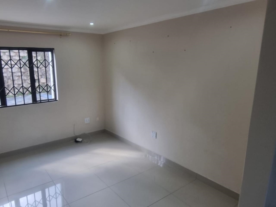 3 Bedroom Property for Sale in Mount Vernon KwaZulu-Natal
